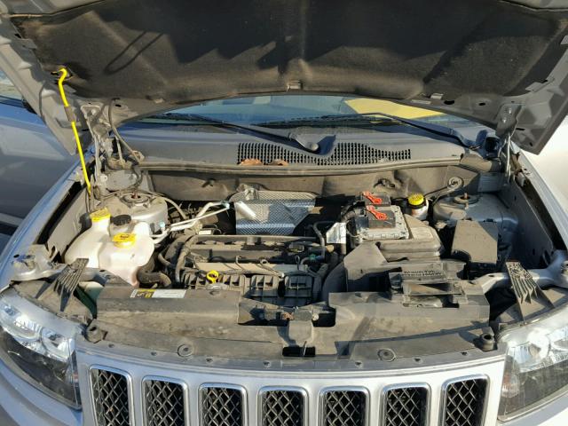 1C4NJCBAXFD313360 - 2015 JEEP COMPASS SP Gümüş foto 7