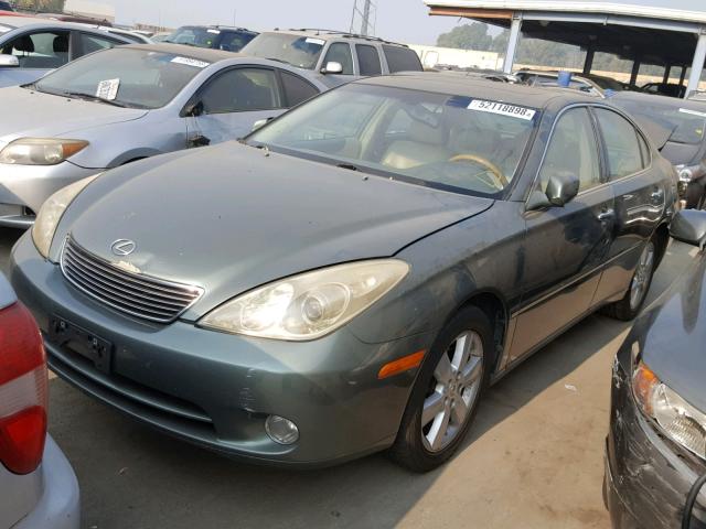 JTHBA30G555091182 - 2005 LEXUS ES 330 GREEN photo 2