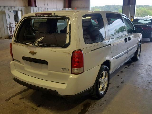 1GNDV23138D200871 - 2008 CHEVROLET UPLANDER L WHITE photo 4