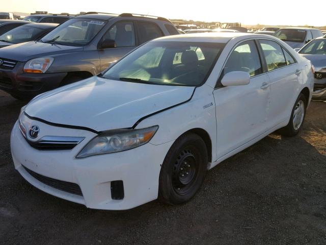 4T1BB3EK9BU139968 - 2011 TOYOTA CAMRY HYBR WHITE photo 2