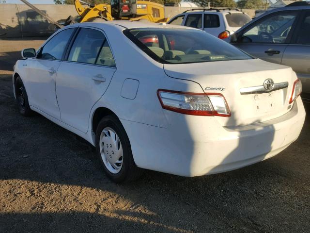 4T1BB3EK9BU139968 - 2011 TOYOTA CAMRY HYBR WHITE photo 3