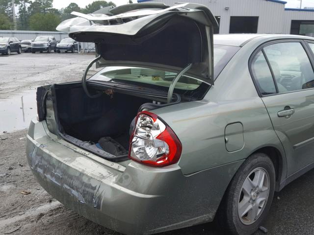 1G1ZT52895F296986 - 2005 CHEVROLET MALIBU LS GREEN photo 9