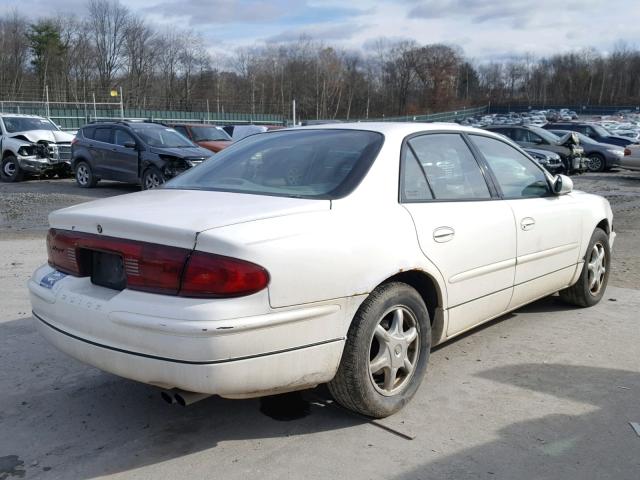 2G4WB55K921158223 - 2002 BUICK REGAL LS WHITE photo 4