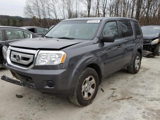 5FNYF4H29BB106028 - 2011 HONDA PILOT LX GRAY photo 2