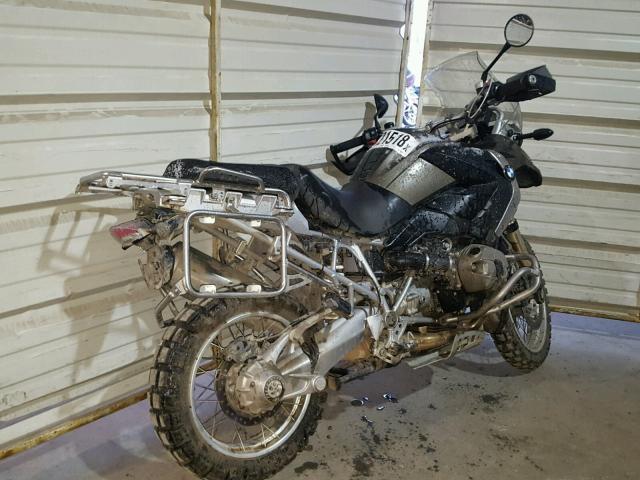 WB1046000BZX51926 - 2011 BMW R1200 GS GRAY photo 4