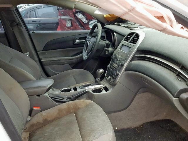 1G11B5SL2FF243049 - 2015 CHEVROLET MALIBU LS Ақ фото 5