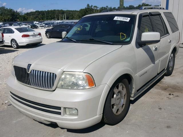 5LMFU27506LJ01485 - 2006 LINCOLN NAVIGATOR Ақ фото 2