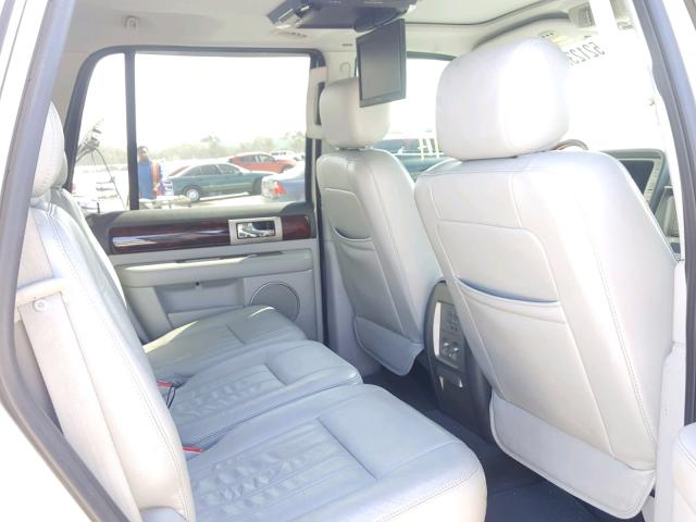 5LMFU27506LJ01485 - 2006 LINCOLN NAVIGATOR Ақ фото 6
