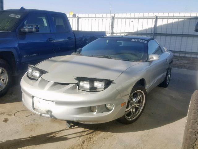 2G2FS22K5Y2158220 - 2000 PONTIAC FIREBIRD SILVER photo 2