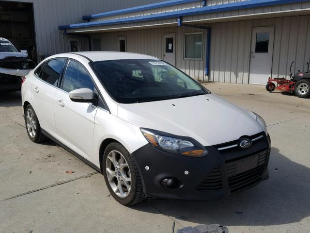 1FAHP3J27CL355000 - 2012 FORD FOCUS TITA WHITE photo 1