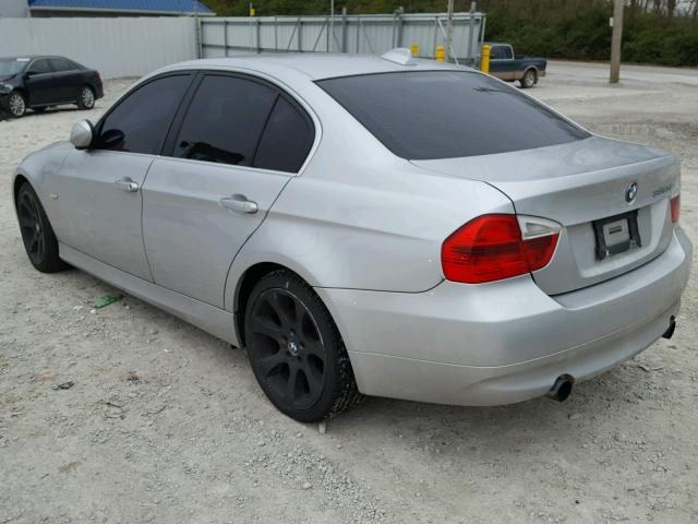 WBAVD53528A284135 - 2008 BMW 335 XI SILVER photo 3