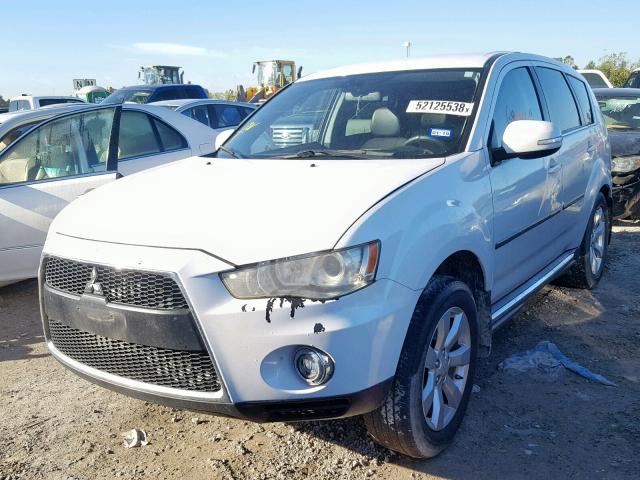 JA4JS4AX5BU016704 - 2011 MITSUBISHI OUTLANDER WHITE photo 2