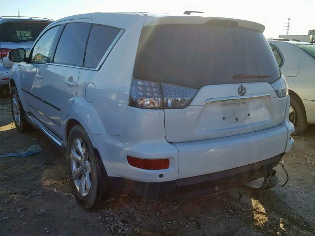 JA4JS4AX5BU016704 - 2011 MITSUBISHI OUTLANDER WHITE photo 3