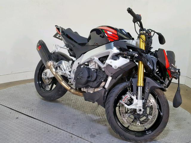 ZD4KGU003HS000297 - 2017 APRILIA TUONO BLACK photo 2