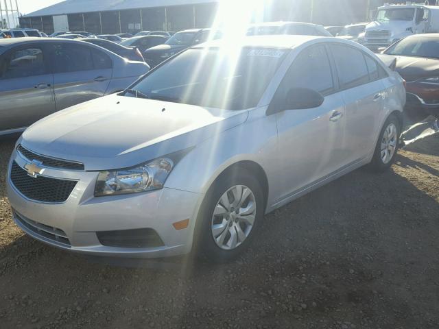 1G1PA5SH0E7227269 - 2014 CHEVROLET CRUZE LS SILVER photo 2