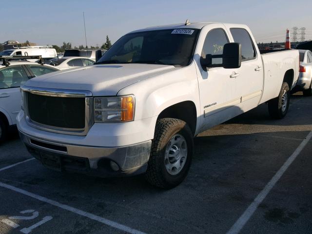 1GT4C1BG9AF145111 - 2010 GMC SIERRA C25 WHITE photo 2