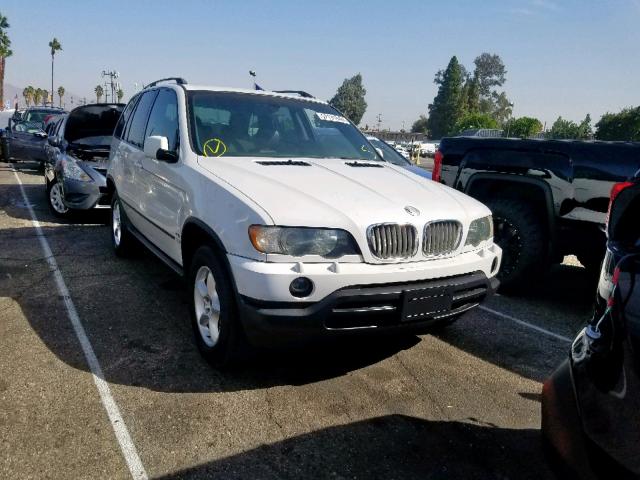 5UXFB33502LH37893 - 2002 BMW X5 4.4I WHITE photo 1