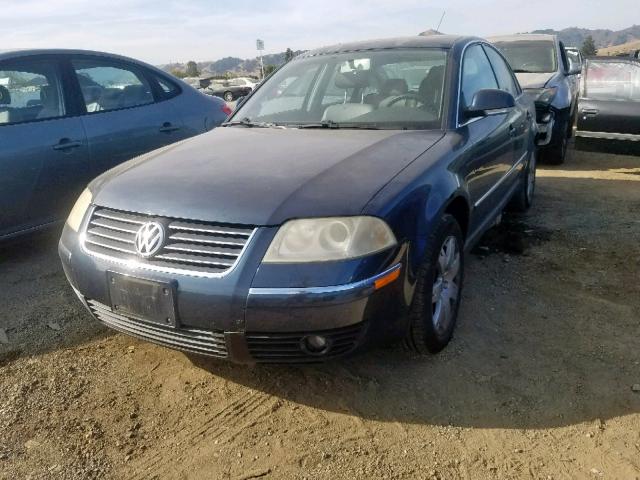 WVWAD63B45P042551 - 2005 VOLKSWAGEN PASSAT GLS BLUE photo 2