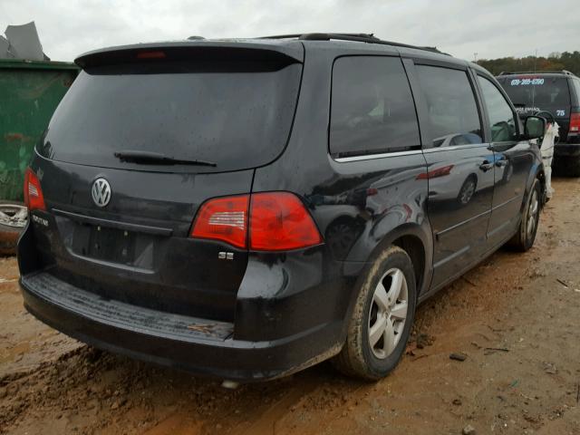 2V8HW34199R554859 - 2009 VOLKSWAGEN ROUTAN SE BLACK photo 4