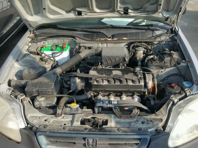 2HGEJ6618YH566387 - 2000 HONDA CIVIC BASE SILVER photo 7