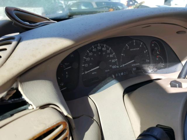 5LMRU27L3XLJ13658 - 1999 LINCOLN NAVIGATOR 绿色 照片 8