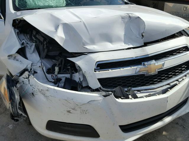 1G11B5SA6DF171574 - 2013 CHEVROLET MALIBU LS 白色 照片 9