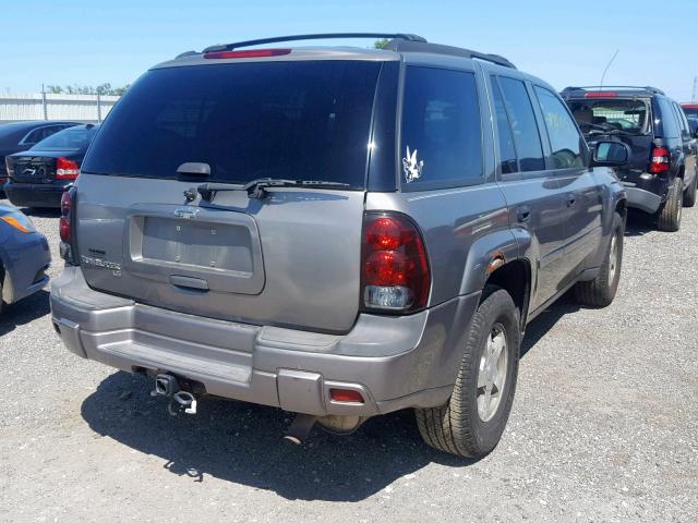 1GNDT13S362267908 - 2006 CHEVROLET TRAILBLAZE GRAY photo 4