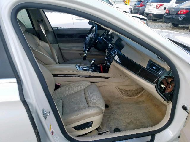 WBAKA83519CY33682 - 2009 BMW 750 I WHITE photo 5