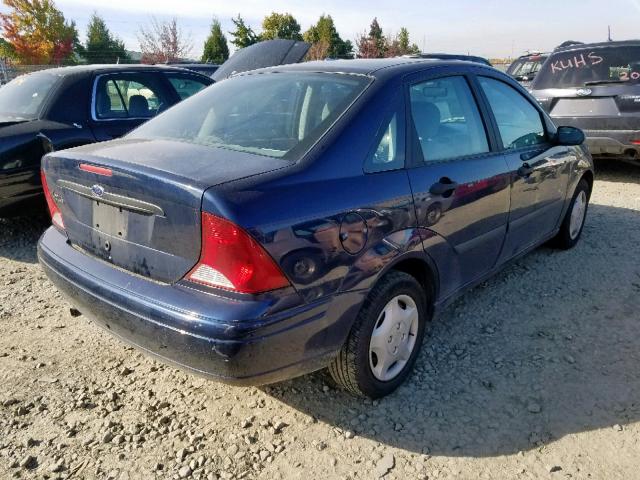 1FAFP33PX2W211017 - 2002 FORD FOCUS LX BLUE photo 4