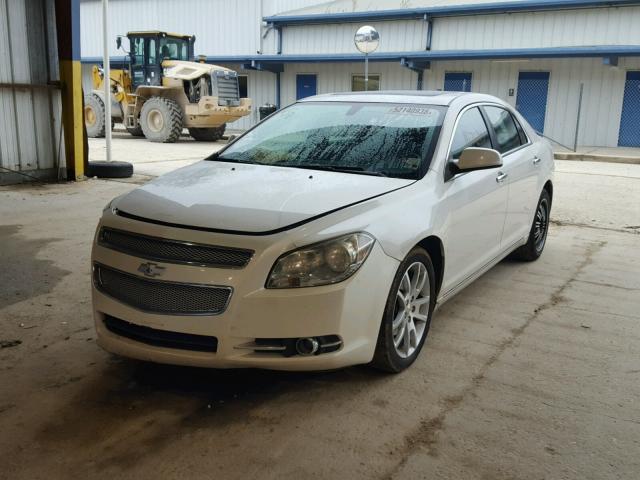 1G1ZE5E79AF215007 - 2010 CHEVROLET MALIBU LTZ WHITE photo 2