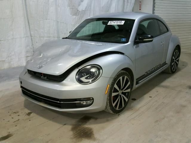 3VW4A7AT6CM656802 - 2012 VOLKSWAGEN BEETLE TUR SILVER photo 2