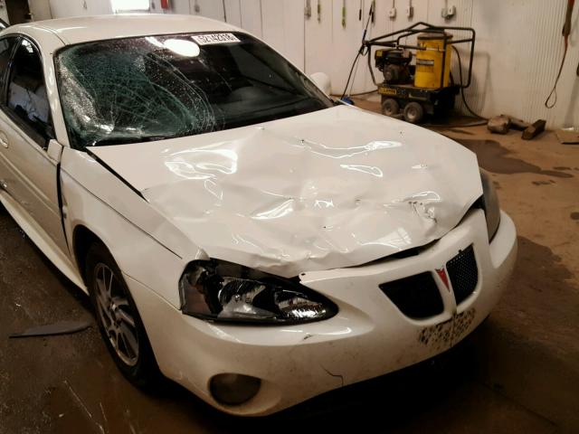 2G2WP552881108934 - 2008 PONTIAC GRAND PRIX WHITE photo 9