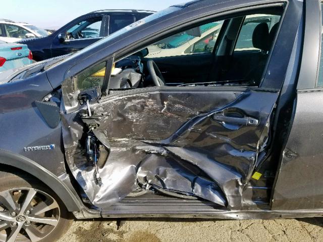 JTDKDTB39J1600646 - 2018 TOYOTA PRIUS C CHARCOAL photo 9