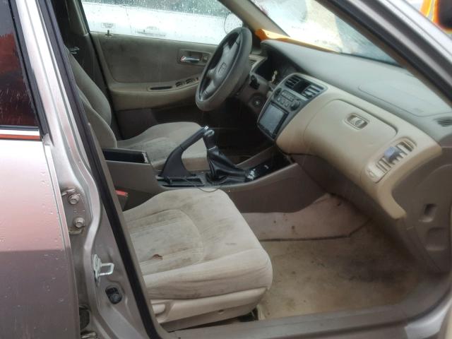 JHMCG555XXC030897 - 1995 HONDA ACCORD BEIGE photo 5