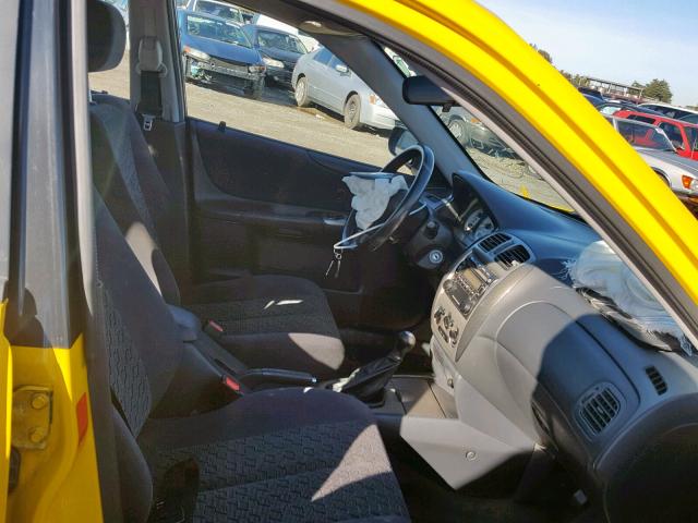 JM1BJ246221515532 - 2002 MAZDA PROTEGE PR YELLOW photo 5