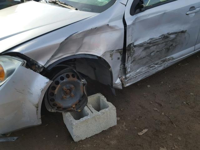 1G1AL58F487116640 - 2008 CHEVROLET COBALT LT SILVER photo 9