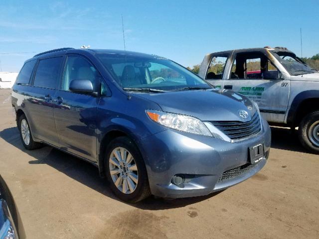 5TDJK3DC7ES092362 - 2014 TOYOTA SIENNA LE BLUE photo 1