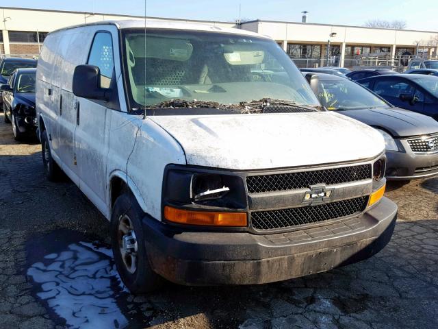 1GCFG15X151104466 - 2005 CHEVROLET EXPRESS G1 WHITE photo 1