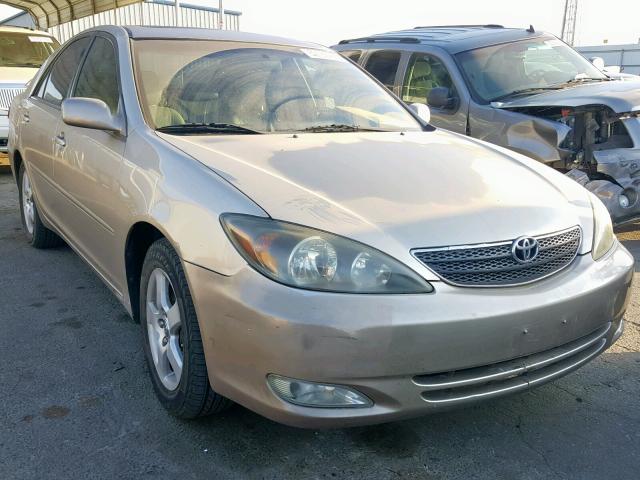 4T1BF30K12U501349 - 2002 TOYOTA CAMRY LE GOLD photo 1