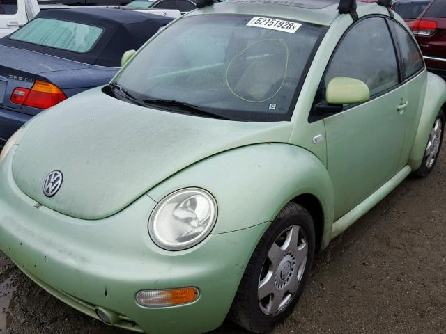 3VWCD21C4YM471063 - 2000 VOLKSWAGEN NEW BEETLE 绿色 照片 2