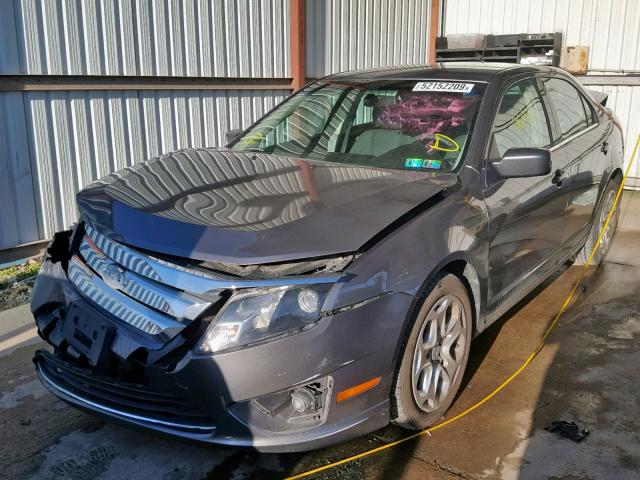 3FAHP0HA3BR161723 - 2011 FORD FUSION SE GRAY photo 2