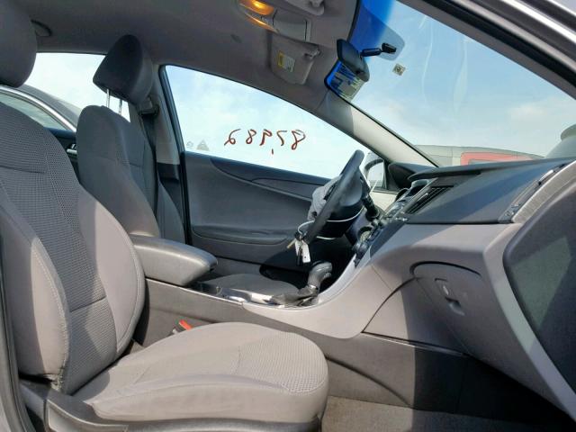 5NPEB4ACXBH242459 - 2011 HYUNDAI SONATA GLS GRAY photo 5