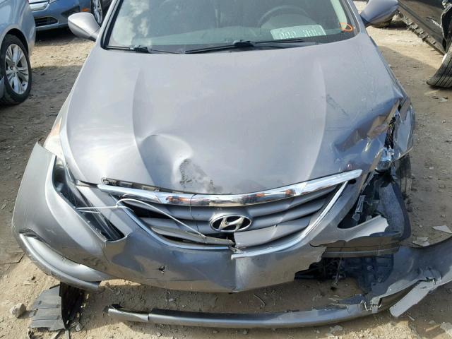 5NPEB4ACXBH242459 - 2011 HYUNDAI SONATA GLS GRAY photo 7