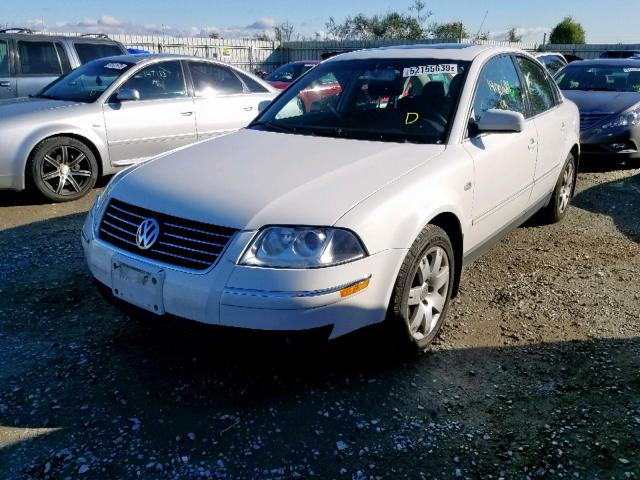 WVWTH63B13P033512 - 2003 VOLKSWAGEN PASSAT GLX WHITE photo 2