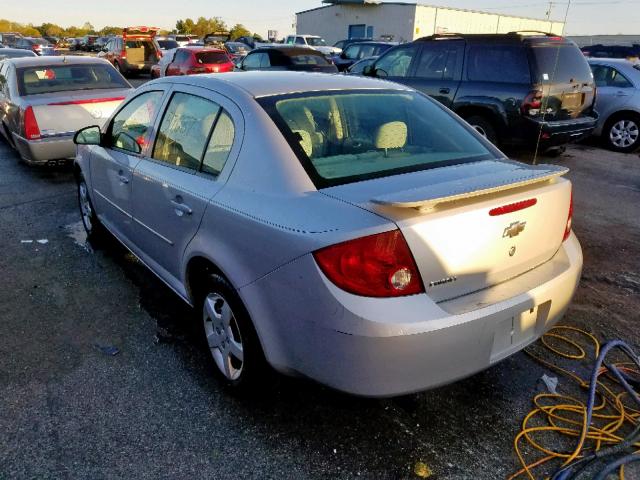 1G1AK52F057554188 - 2005 CHEVROLET COBALT SILVER photo 3