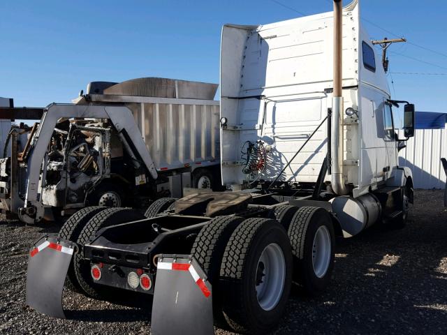 4V4NC9TH5DN568566 - 2013 VOLVO VN VNL WHITE photo 4