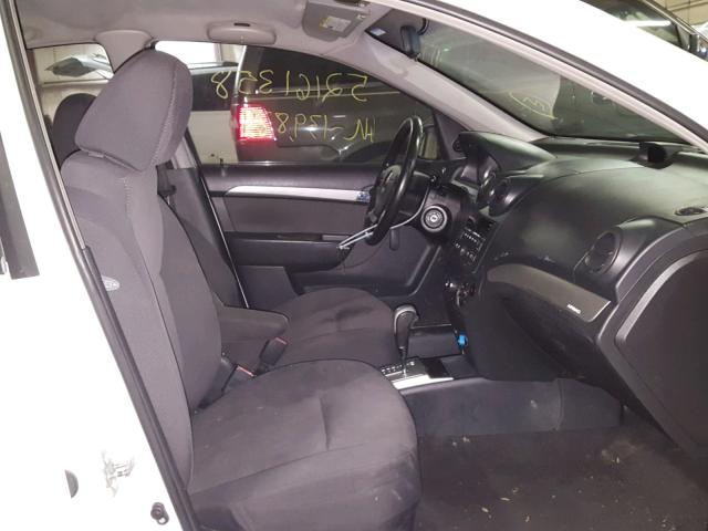 KL1TD56E89B349286 - 2009 CHEVROLET AVEO LS WHITE photo 5