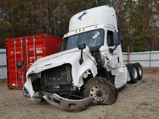 1FUJGED57FLGN3544 - 2015 FREIGHTLINER CASCADIA 1 WHITE photo 2