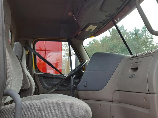 1FUJGEDVXBSAX7125 - 2011 FREIGHTLINER CASCADIA 1 RED photo 5