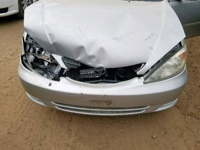 4T1BE32K72U062738 - 2002 TOYOTA CAMRY LE SILVER photo 7